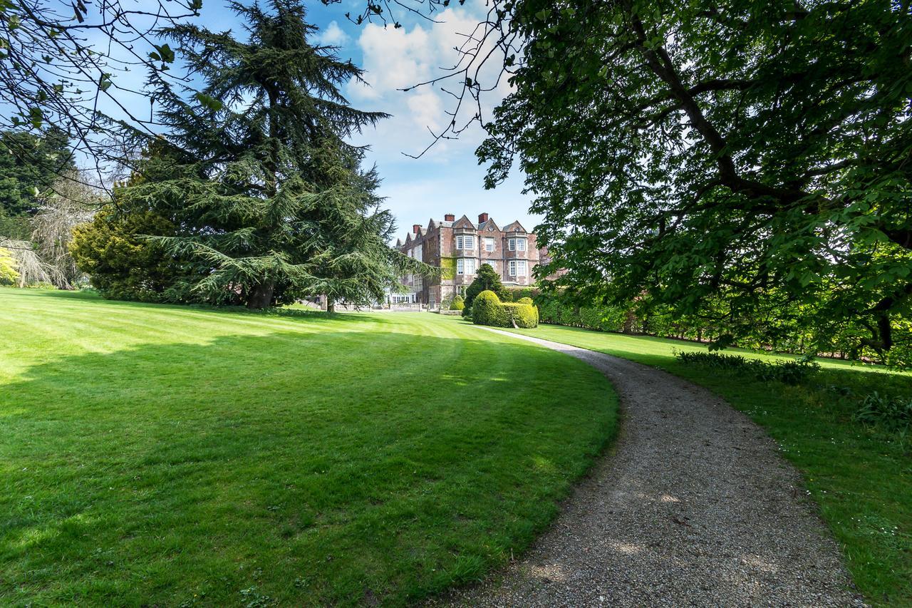Goldsborough Hall Knaresborough Exterior photo
